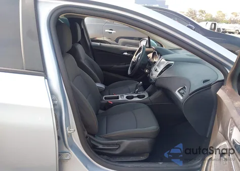 2017 Chevrolet Cruze Ls Auto z USA, uszkodzony, nr VIN 3G1BC5SM2HS556000